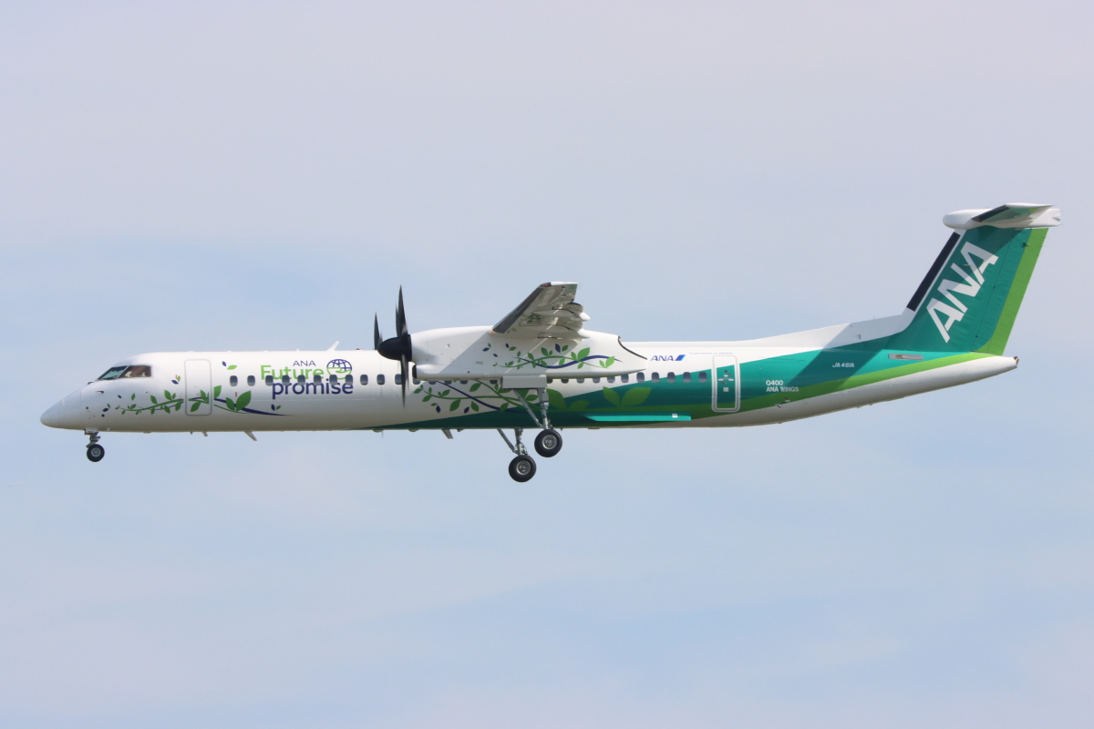 ANA Dash 8 Q-400 全日空 BOMBARDIER グリーンジェット ANA Dash 8 Q