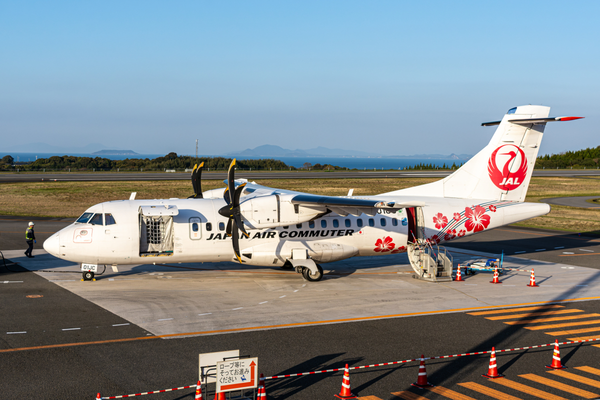 AMX DHC8-103 安全のしおり 天草エアライン JAC JAL AMX DHC8-103 安全