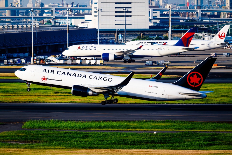 エアカナダカーゴ 767-300BDSF C-GDUZ 1/400 エアカナダカーゴ 767