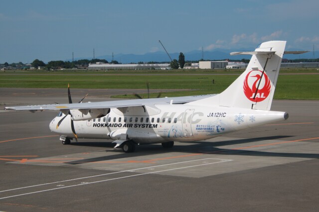 雪ミク」特別塗装機 北海道エアシステム (ATR 42 | JA12HC) ガイド