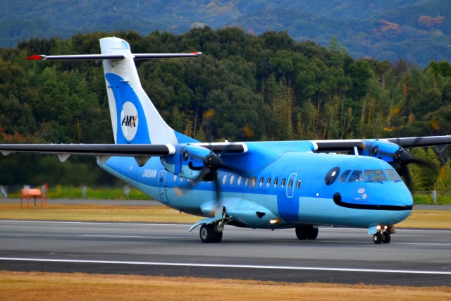 AMX 天草エアライン DHC8-Q100 1/400 AMX 天草エアライン DHC8-Q100 1