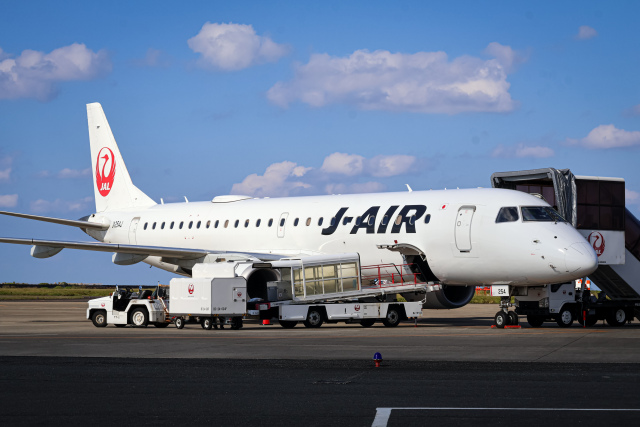 J-Air・JA222J・エンブラエル170・1/100 J-Air・JA222J・エンブラエル