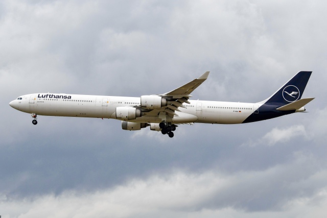 ルフトハンザドイツ航空 機材一覧 エアバスA340-600 | FlyTeam(フライ