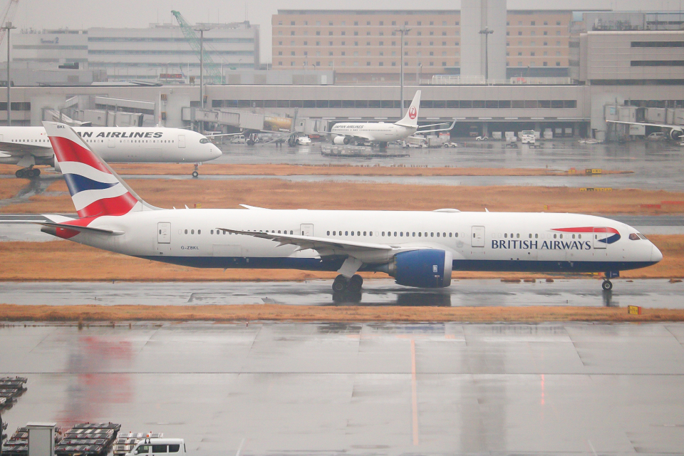 ブリティッシュ・エアウェイズ Boeing 787-9 G-ZBKL 羽田空港 航空