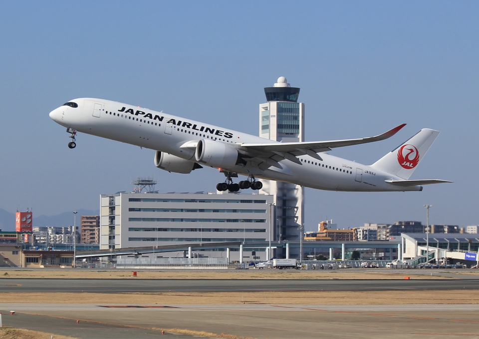日本航空 Airbus A350-900 JA16XJ 福岡空港 航空フォト | by ビッグ
