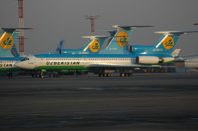 ウズベキスタン航空 機材一覧 ツポレフ Tu-154/155 | FlyTeam(フライ