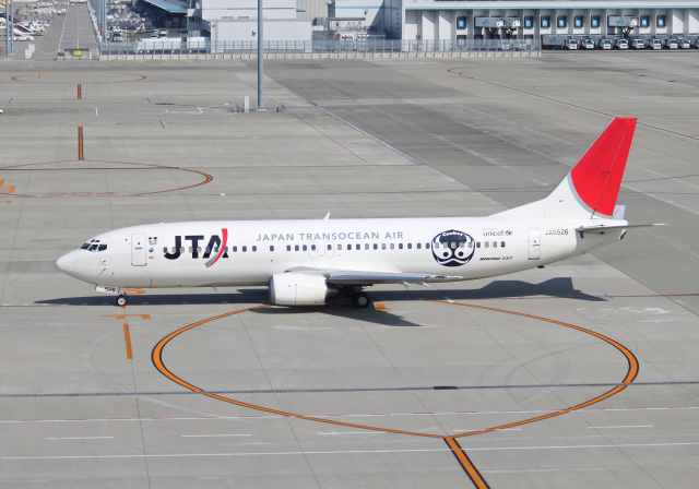 琉神マブヤージェット クーバー」特別塗装機 日本トランスオーシャン