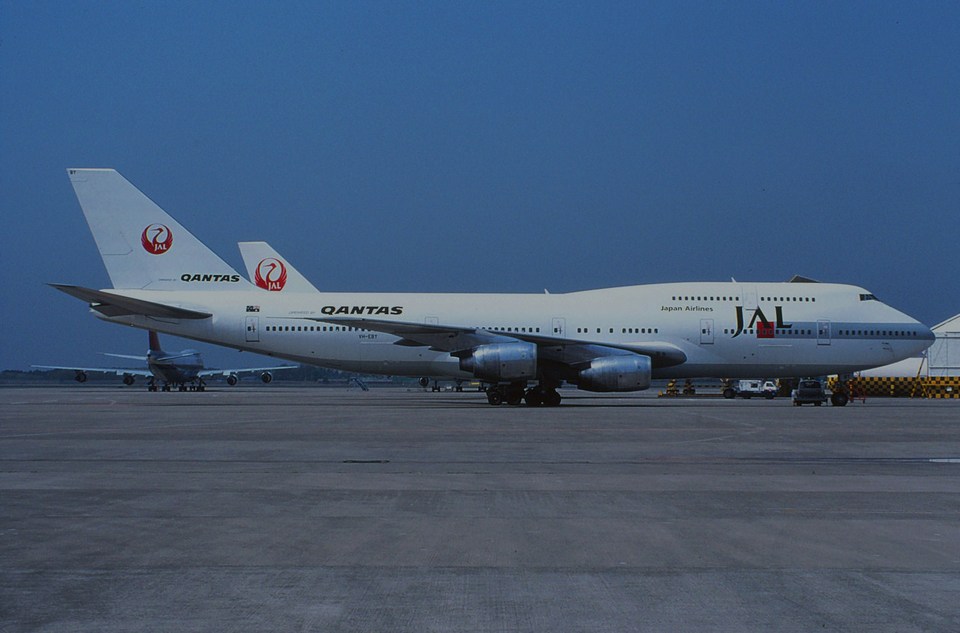 日本航空 Boeing 747-300 VH-EBT 成田空港 航空フォト | by Fuseyaさん