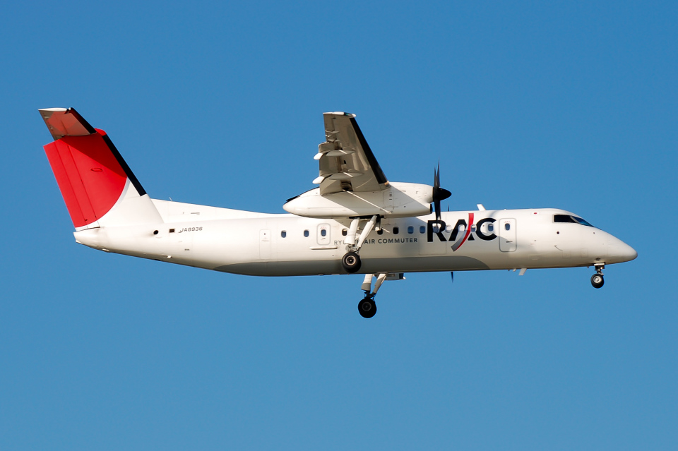 レア！RAC琉球エアーコミューター DHC8-300 1/200 レア！RAC琉球エアー