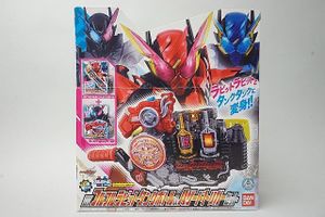 BANDAI バンダイ 仮面ライダービルド DXフルフルラビットタンクボトル