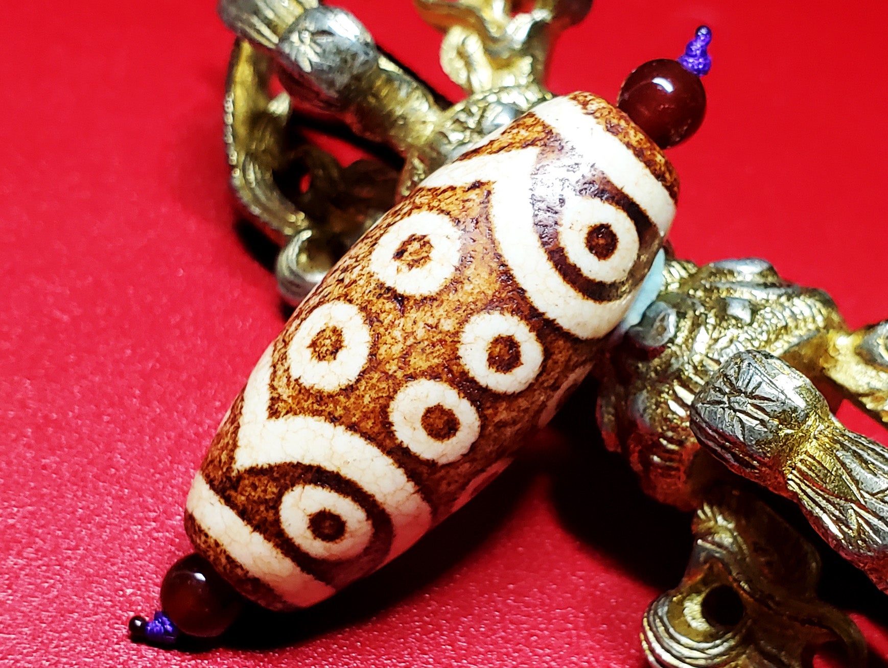 上肯天珠‼️西蔵老礦手工伝承仏龍眼如意宝珠梵字（バク、釈迦如来）天