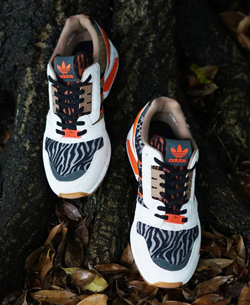 あつを 激安 atmos × adidas ZX 8000