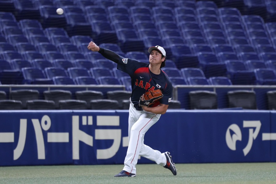大谷翔平、侍J一番乗りでグラウンド登場 90m大遠投…開門は午後4時で