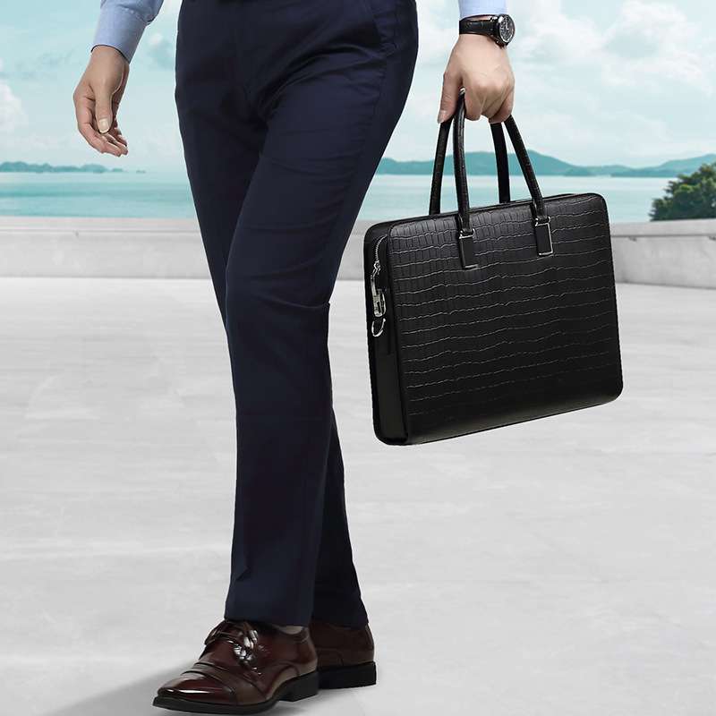 ブリーフケース クロコダイル型押しビジネスバッグ ブラック|ブリーフ