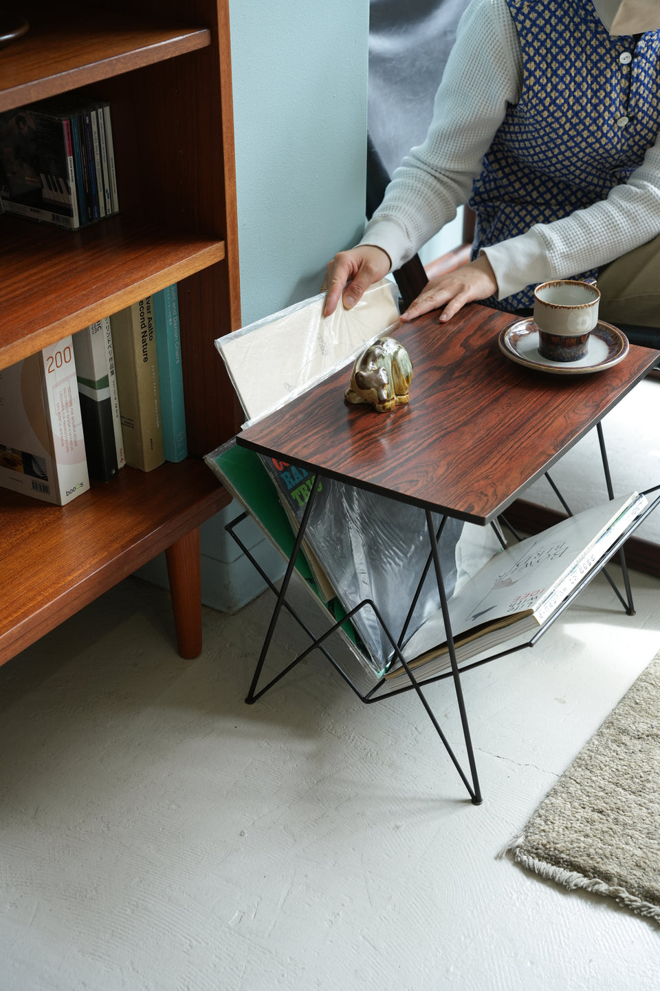 ミッドセンチュリーヴィンテージ サイドテーブル マガジンラック