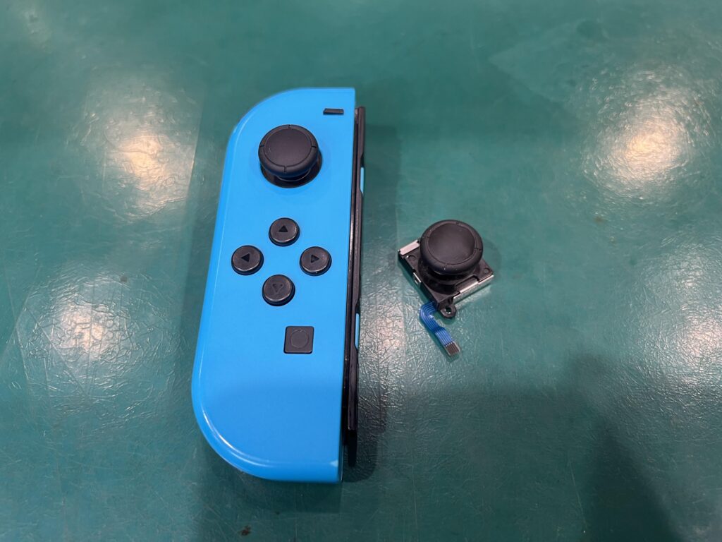 Nintendo Switch 本体（左Joy-Con不具合） Switchにジョイコンを