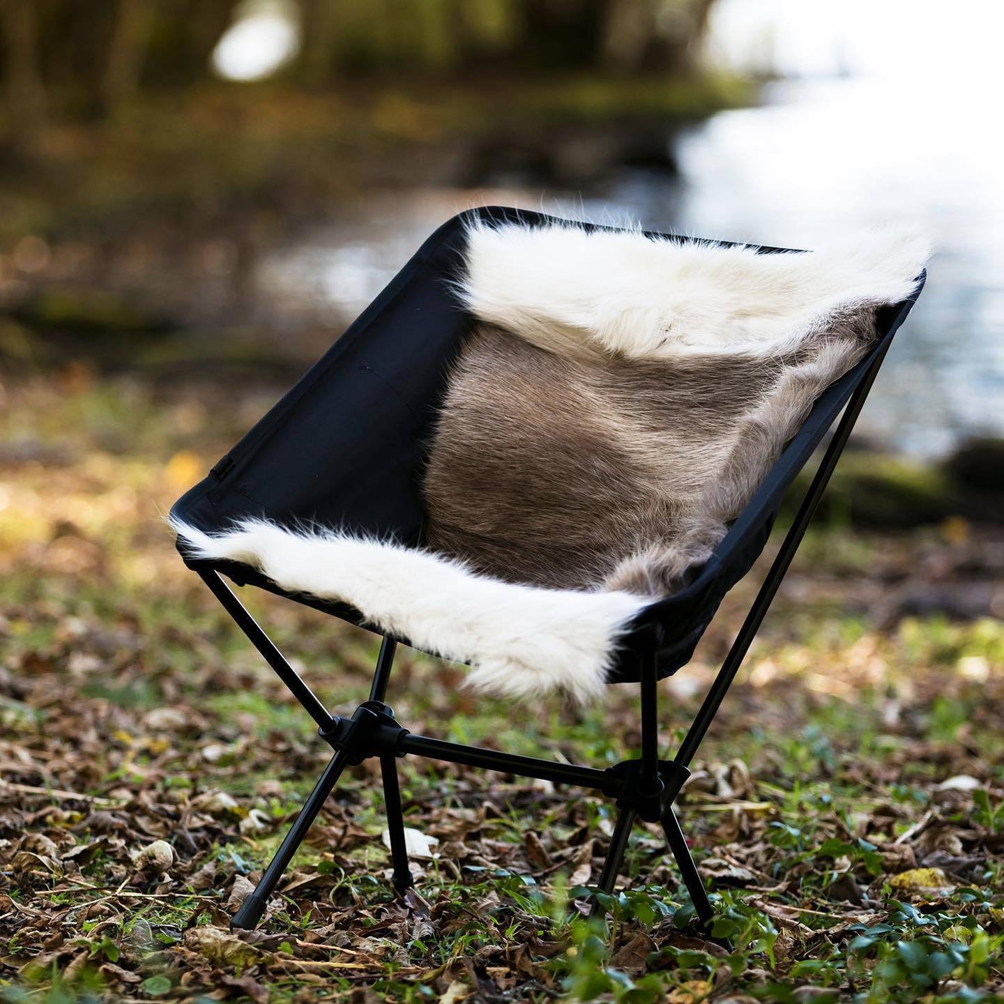 スウェーデンのダーラム地方発祥のブランド”DALUM”から、昨年も入荷