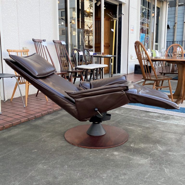 ノルウェー MODI/モディ フルフラット リクライニングチェア