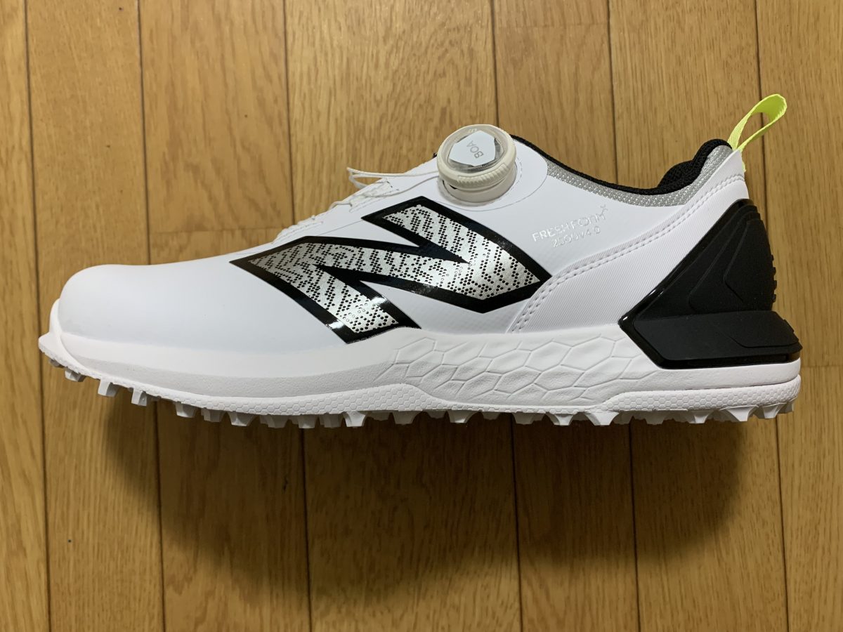 ニューバランス「Fresh Foam X 2500 v4」はプロゴルファーが満足する