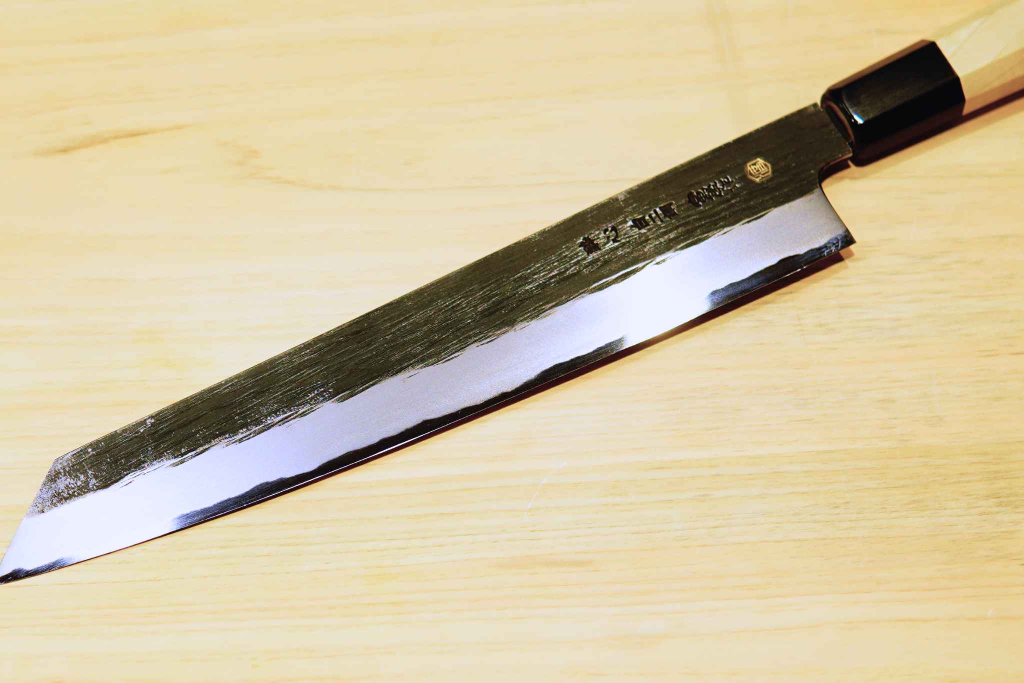 銀座渡利オリジナル】255mm 剣型筋引 白二鋼 黒本霞