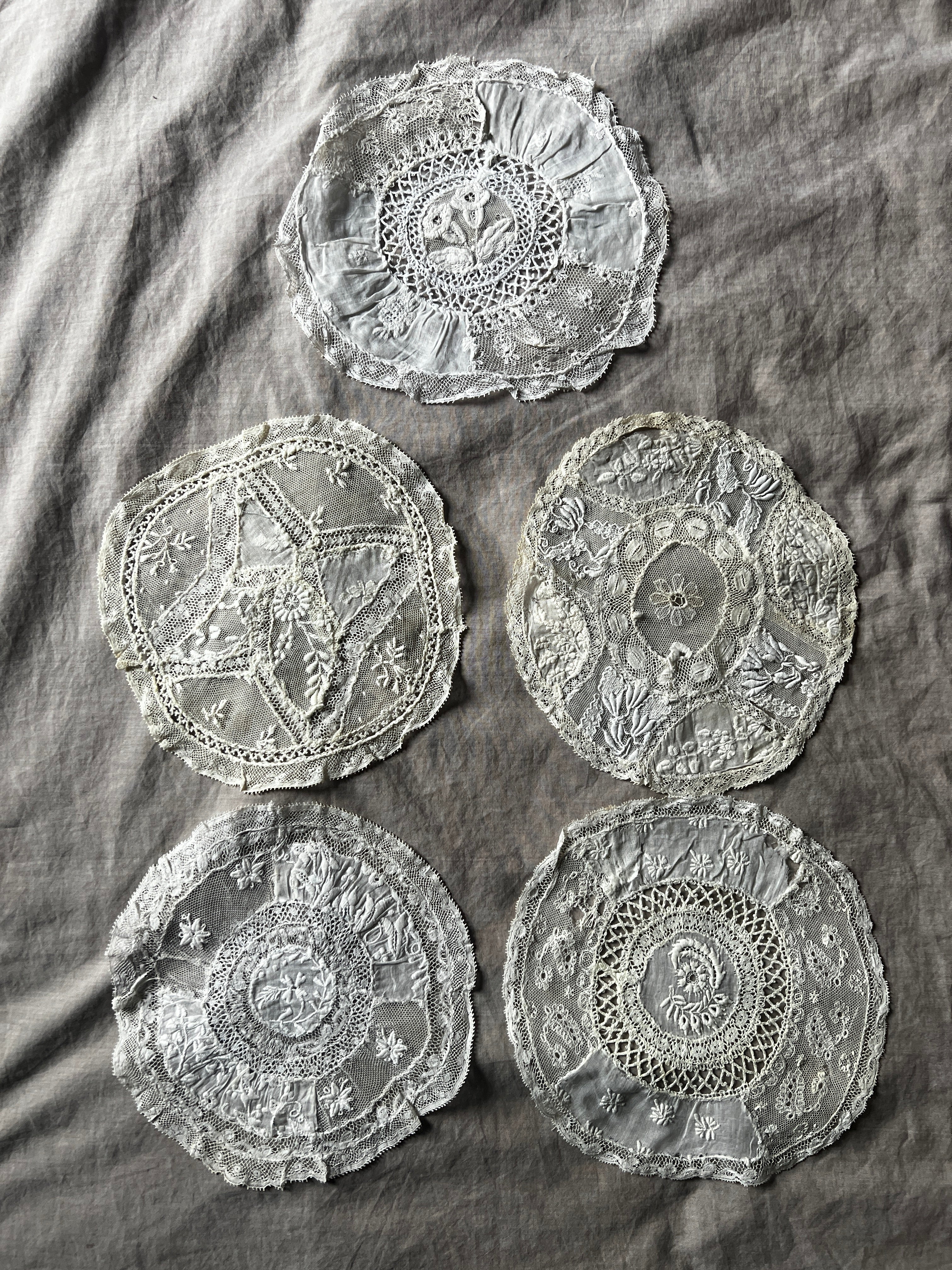 ノルマンディレースドイリーセット – France Antique 銀色アンティーク