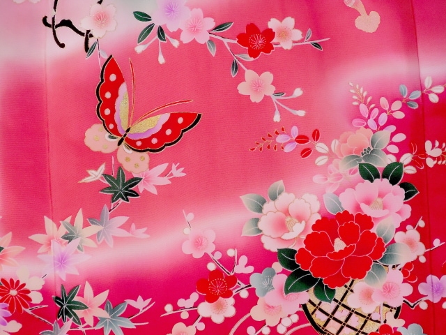 お宮参り着物正絹（初着・産着）女児G3-21 花車に蝶々・華柄 赤地