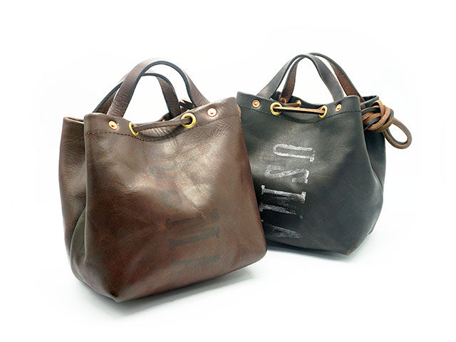全2色【vasco/ヴァスコ】「Leather Mailman Purse Bag”Small”/レザー