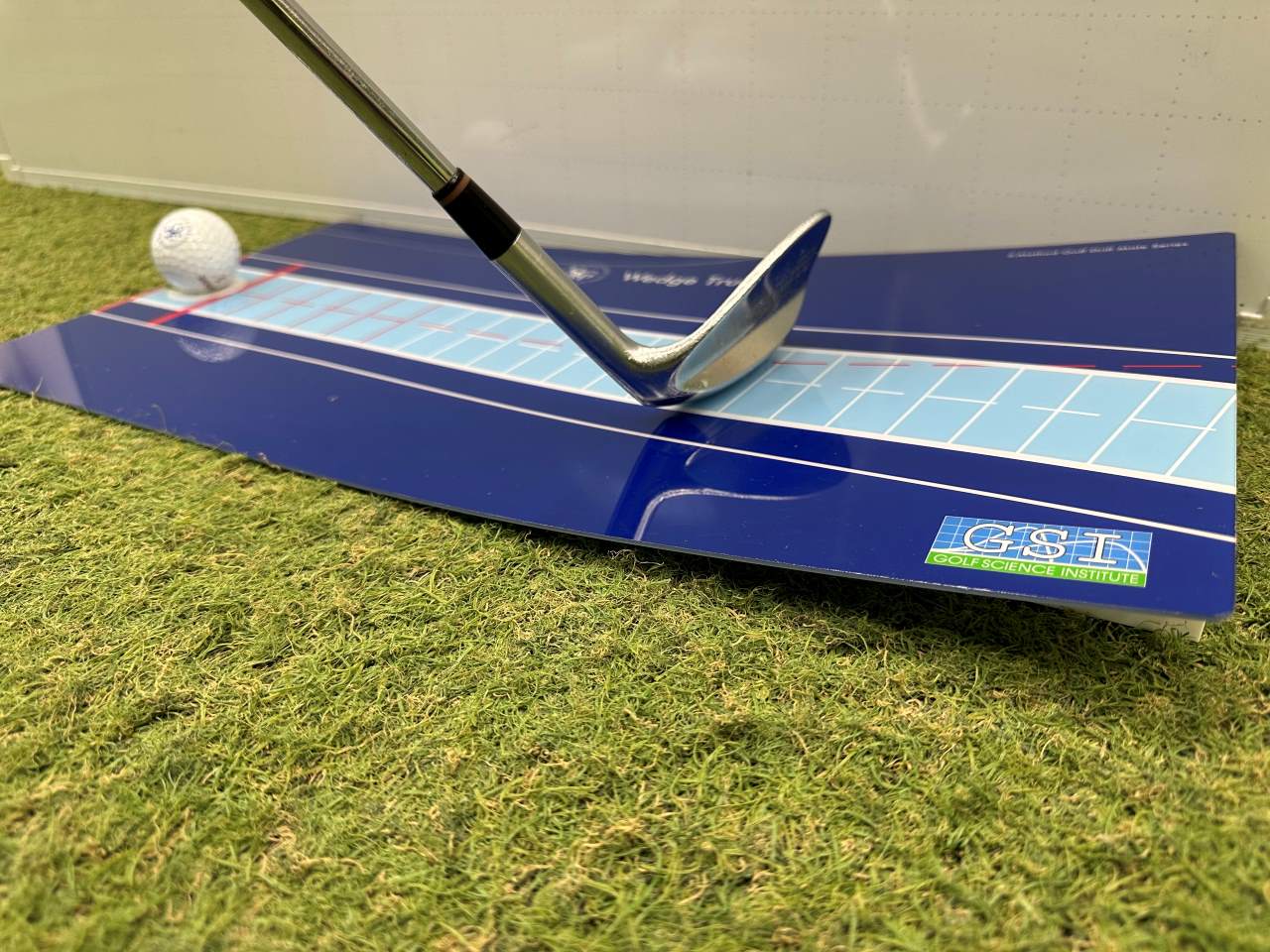 Wedge Truck(ウェッジトラック)【もうアプローチで悩まない！「ダフリ