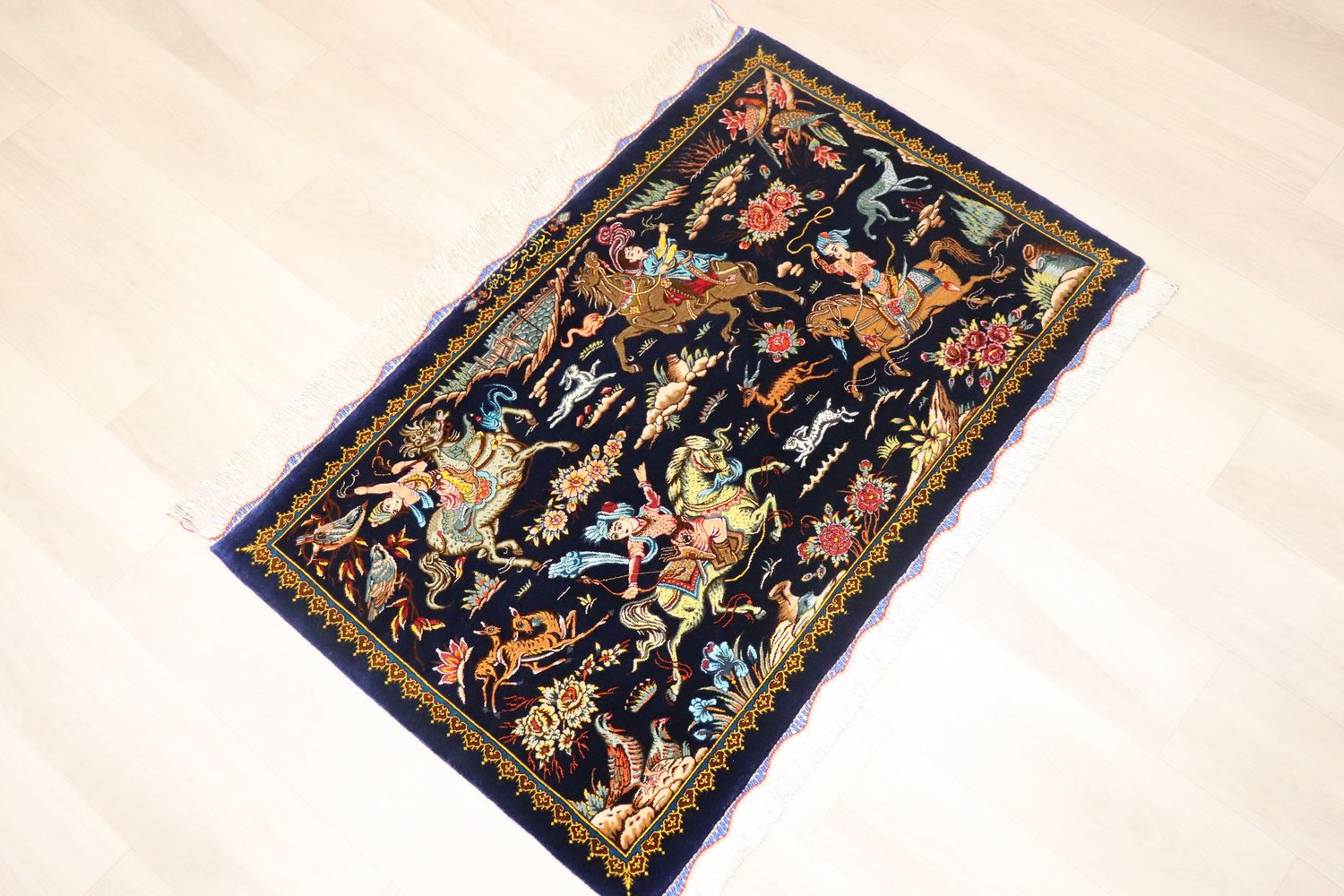 Y3261 高級ペルシャ絨毯 クム産 シルク100% 手織り 工房サイン 高級