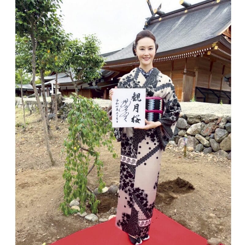 観月ありさの日常】 真っ青な海タチヒ・ボラボラ島で癒された後