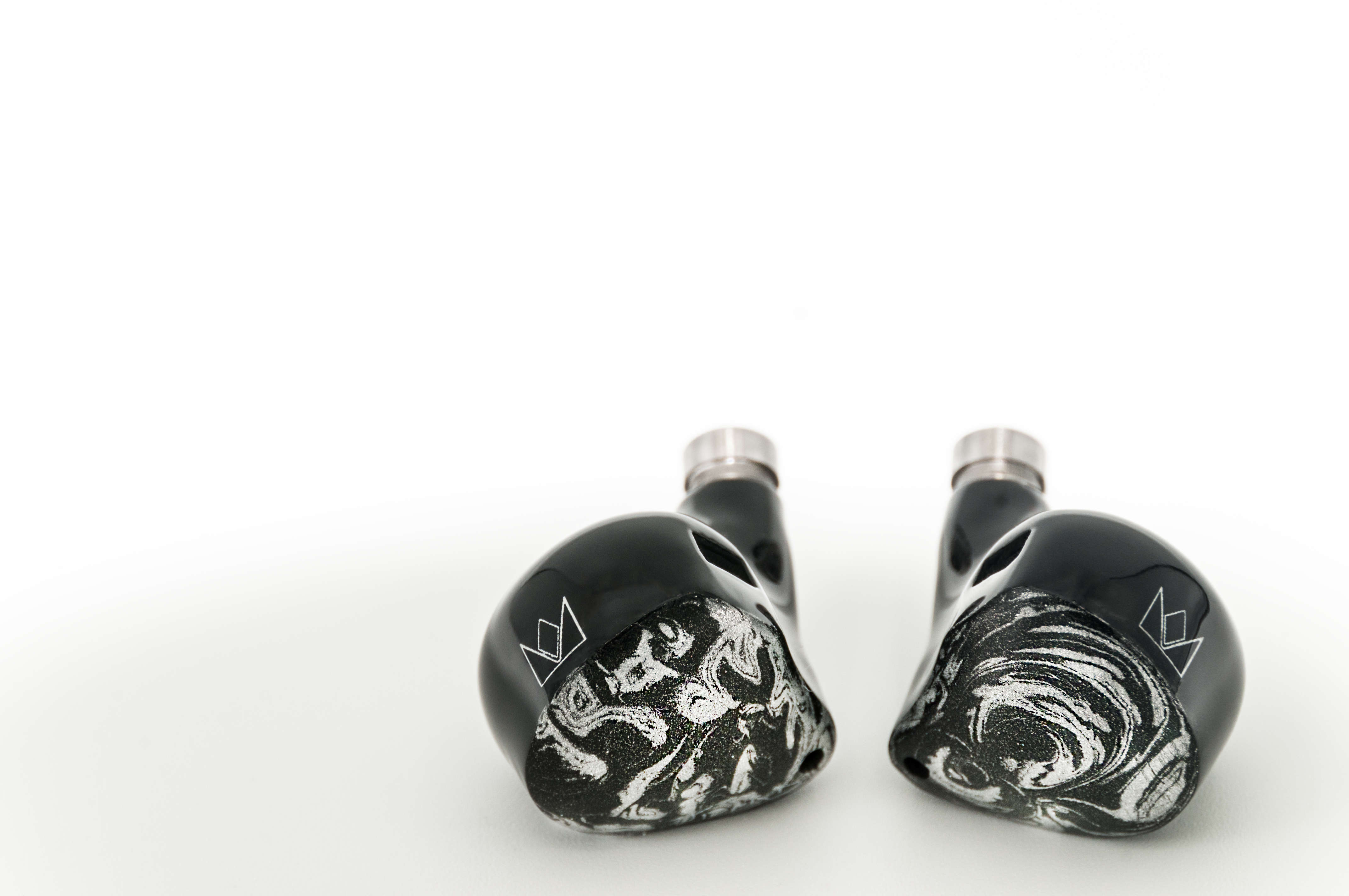 Noble Audio Khan - GloriousSound.com