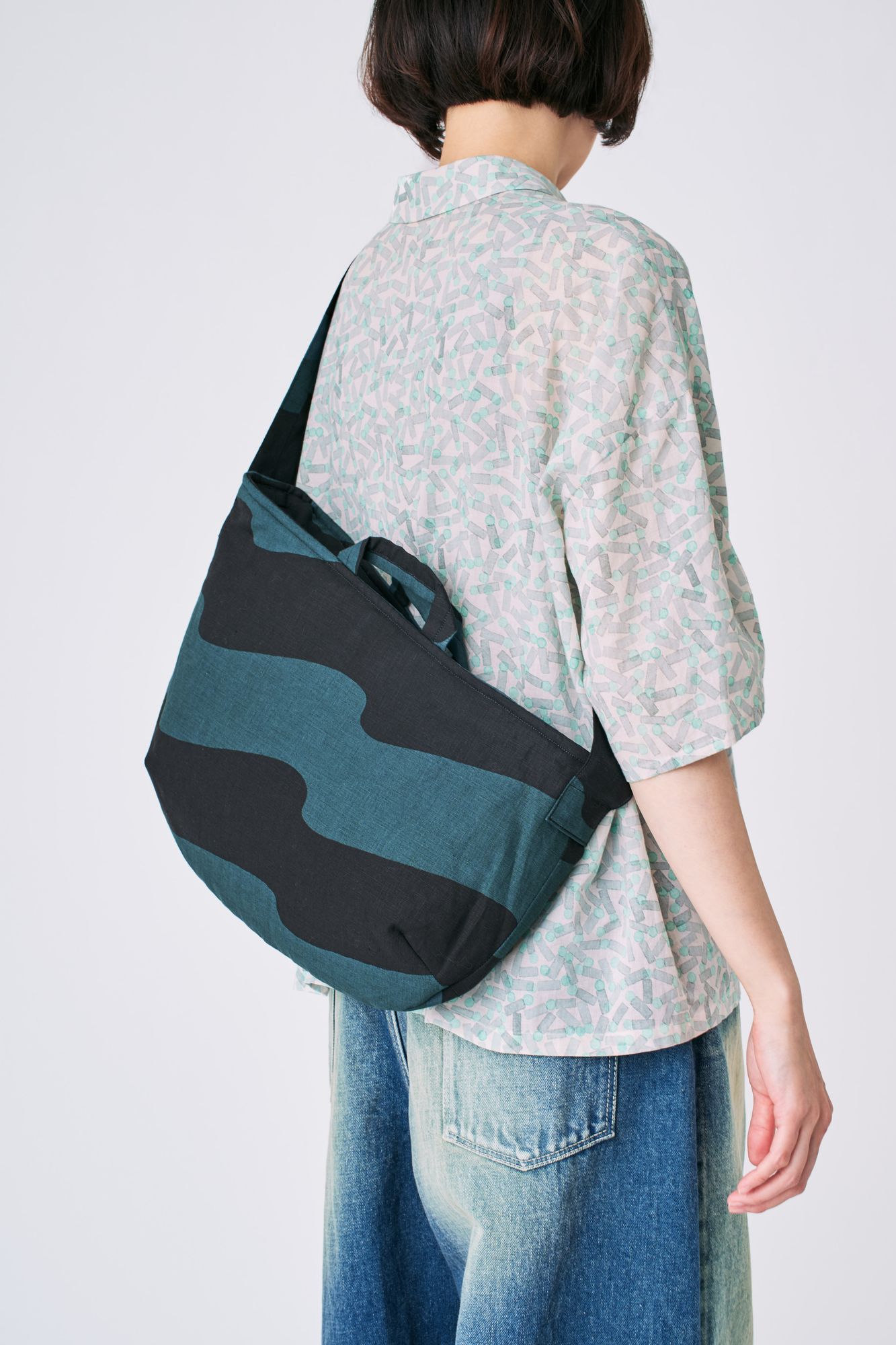 wind flag ショルダーバッグ - minä perhonen