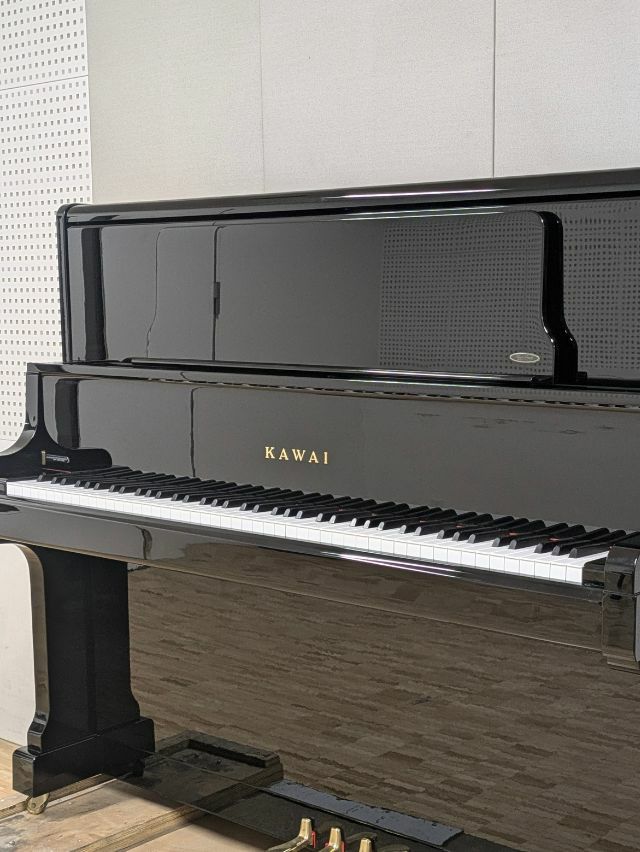 KAWAI（カワイ） K70 中古ピアノ グランドピアノスタイルのアップ