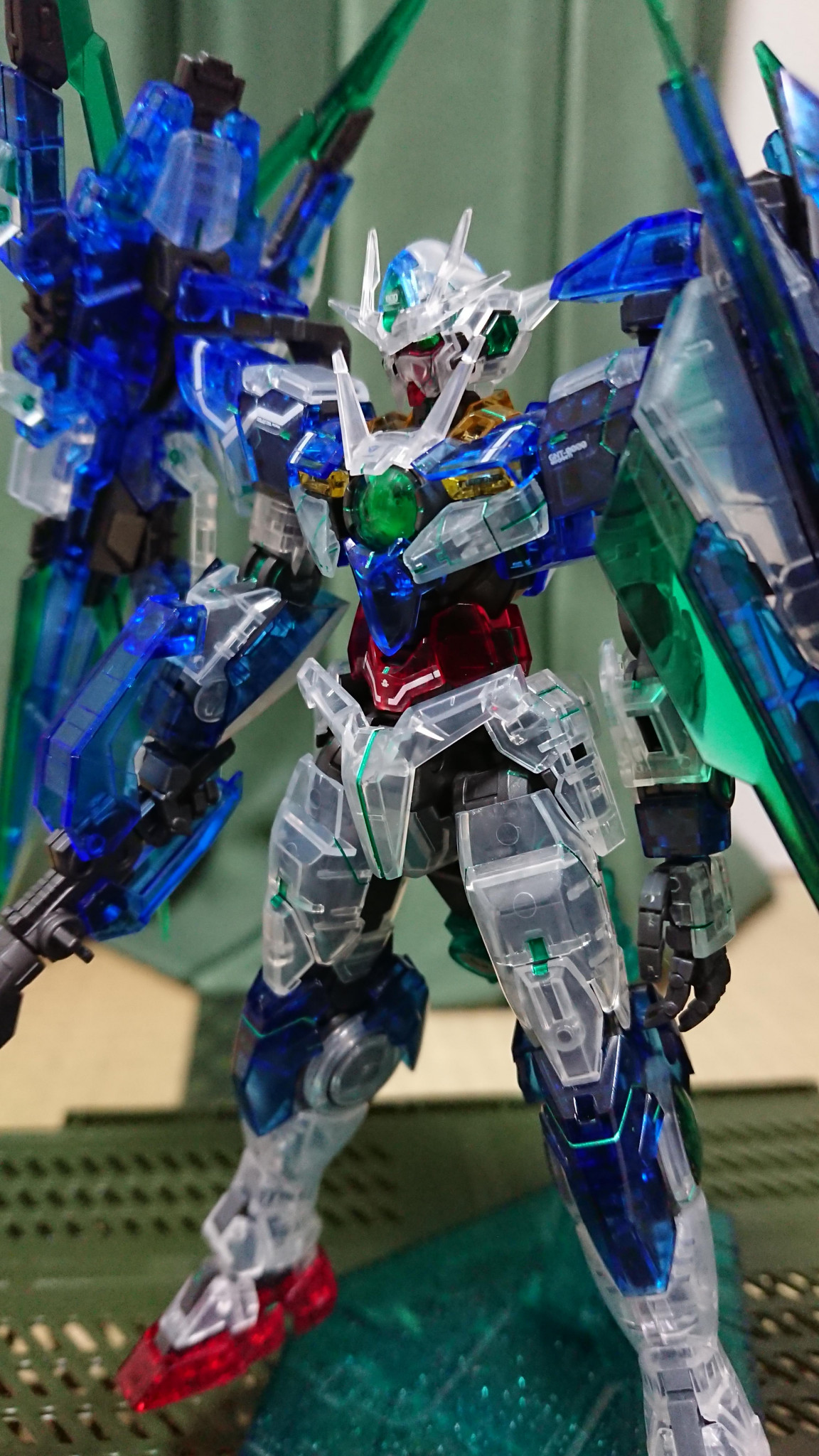 ダブルオークアンタ フルセイバー(クリアカラー)｜hiroki0aさんの