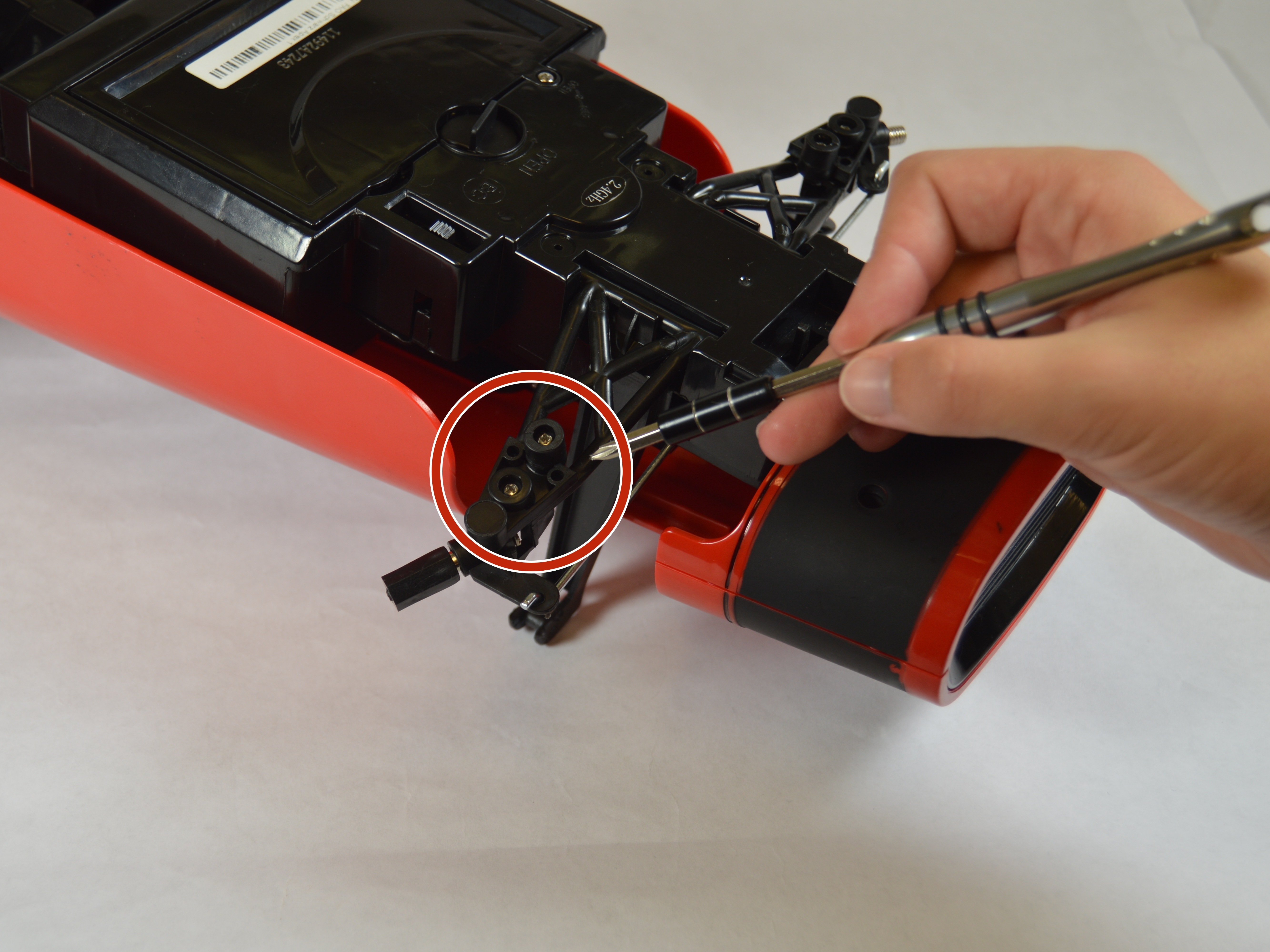 FAO Schwarz Apex 1 Front Axle Replacement - iFixit Repair Guide