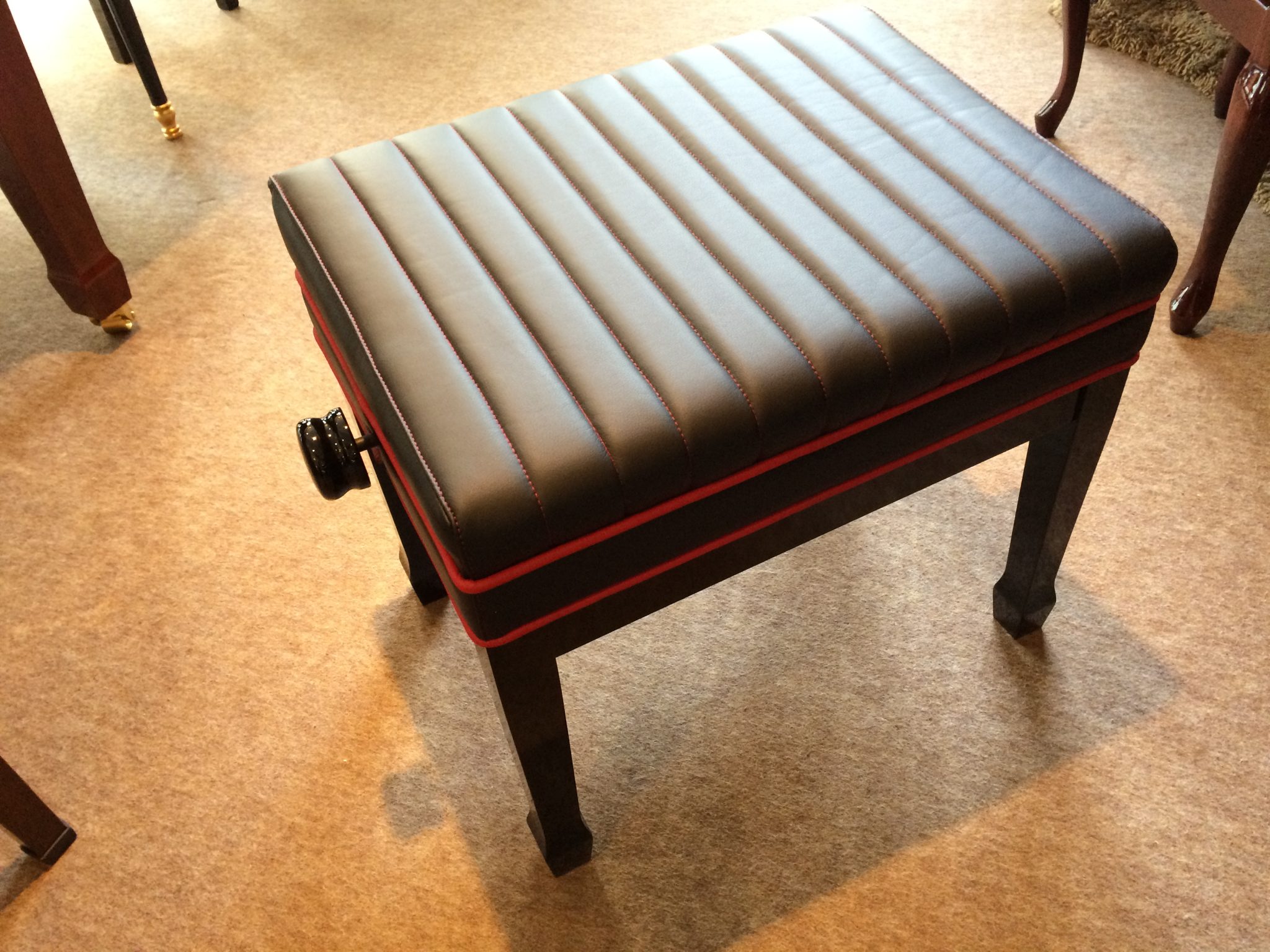 イタリア製ピアノ椅子 | 浜松ピアノ社