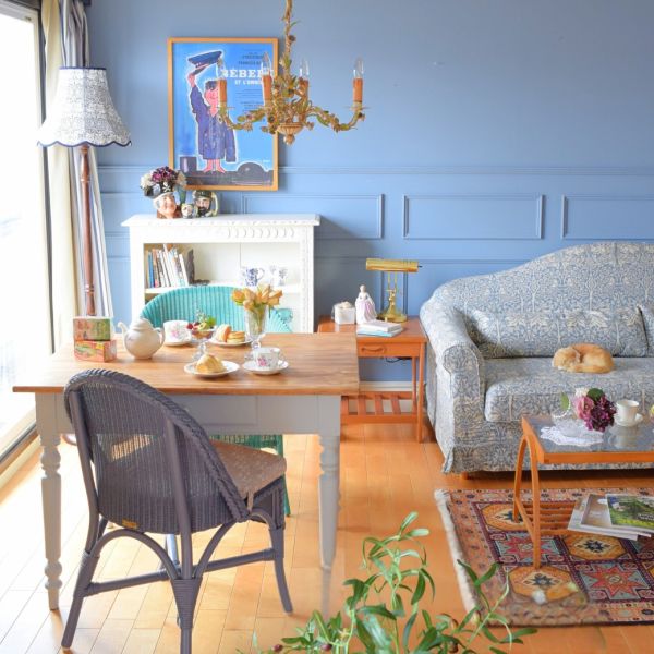 フランス アンティーク フレンチリーフとオパールセントの可愛いミニ