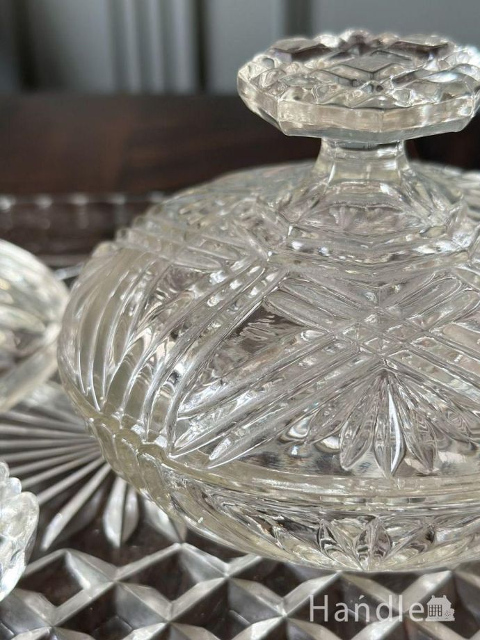 英国貴族に使われていたアンティークガラスの4点セット、プレス模様が