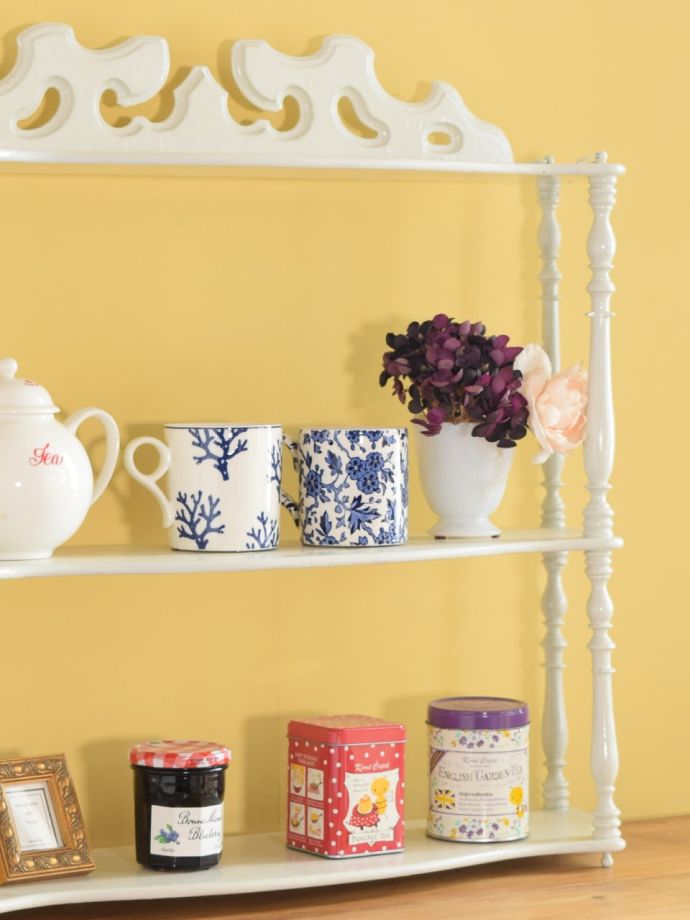 フランスから届いたおしゃれな棚、シャビーシックな白いアンティーク