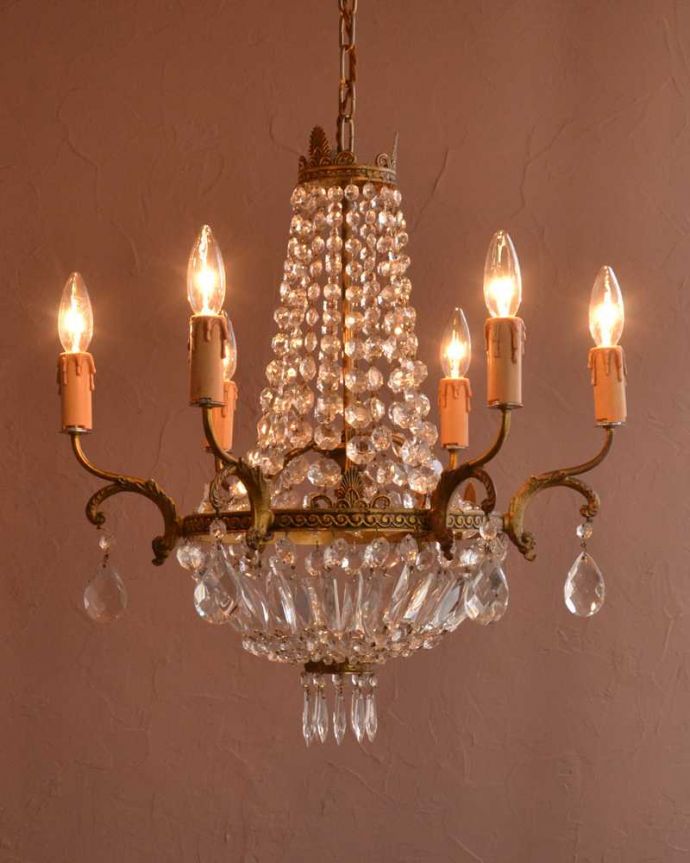 キラキラ輝くフランス輸入のアンティークシャンデリア（E17