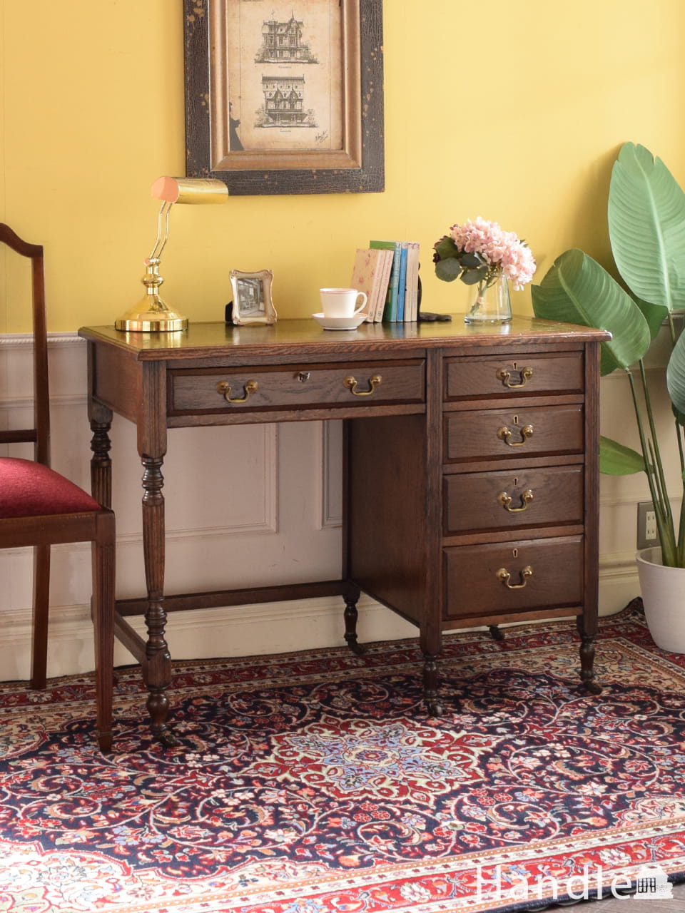 アンティークの書斎机、イギリスから届いた美しいマホガニー材のデスク