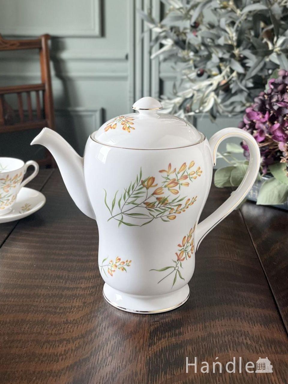 イギリスから届いたビンテージのデンビー、お花柄のセレナーデシリーズ