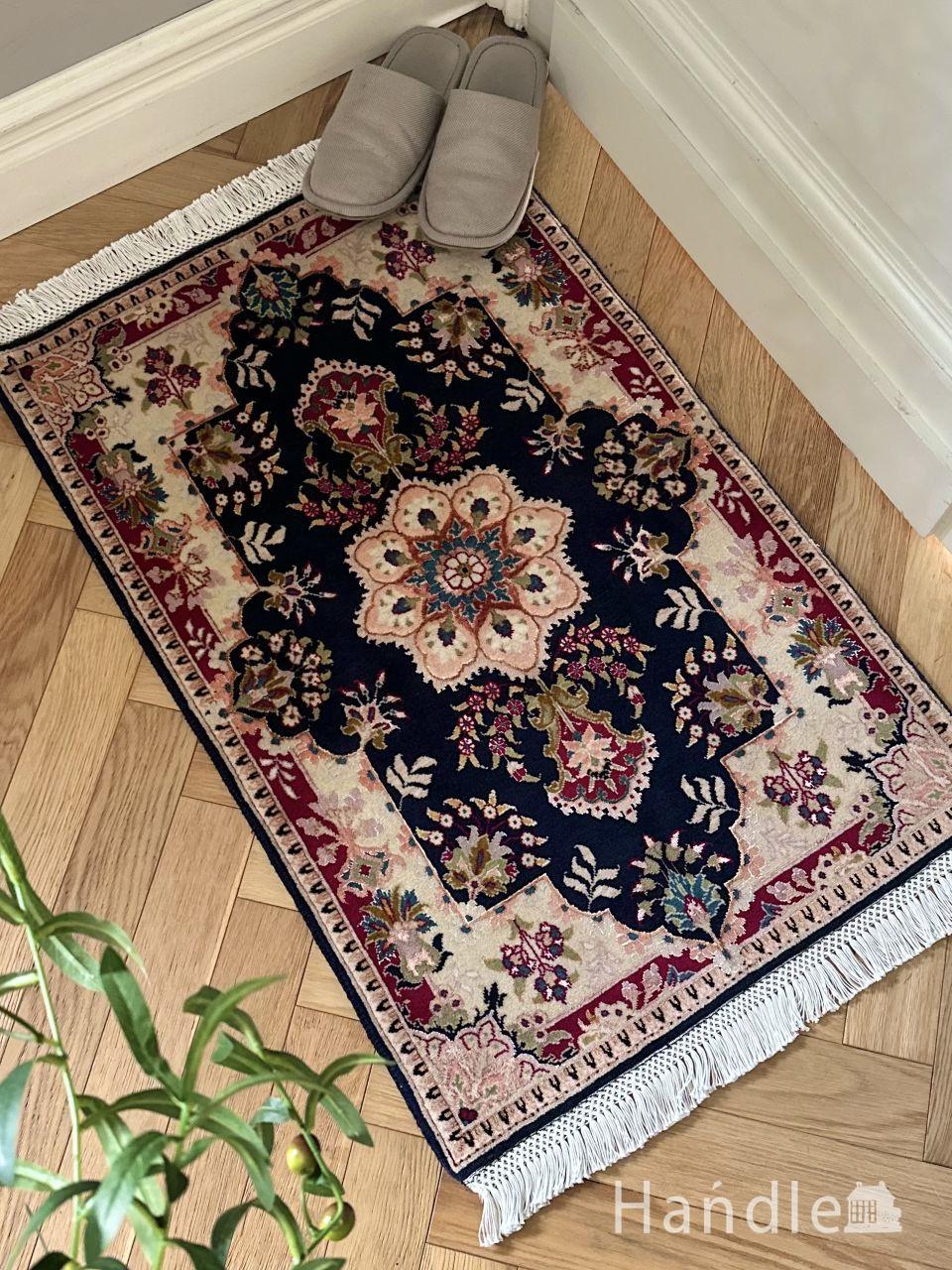 ペルシャ絨毯 タブリーズ ウールとシルク ラグ マヒ柄 ペルシャ絨毯