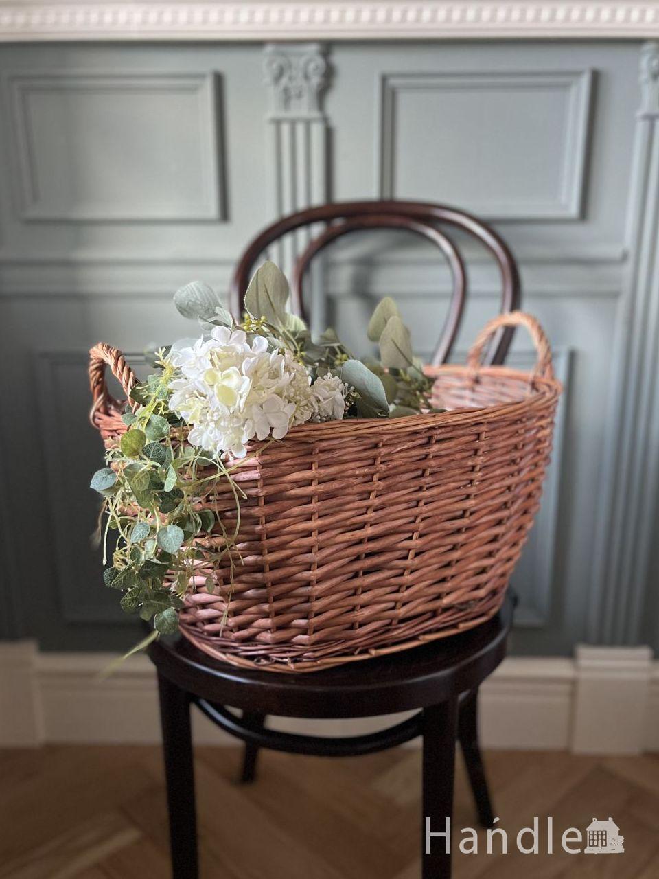 フランスから届いたおしゃれなパニエ、両手で持てる大きなサイズの