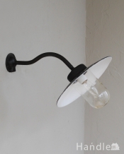 玄関におススメの照明、フランスアンティークのデッキランプ(外灯