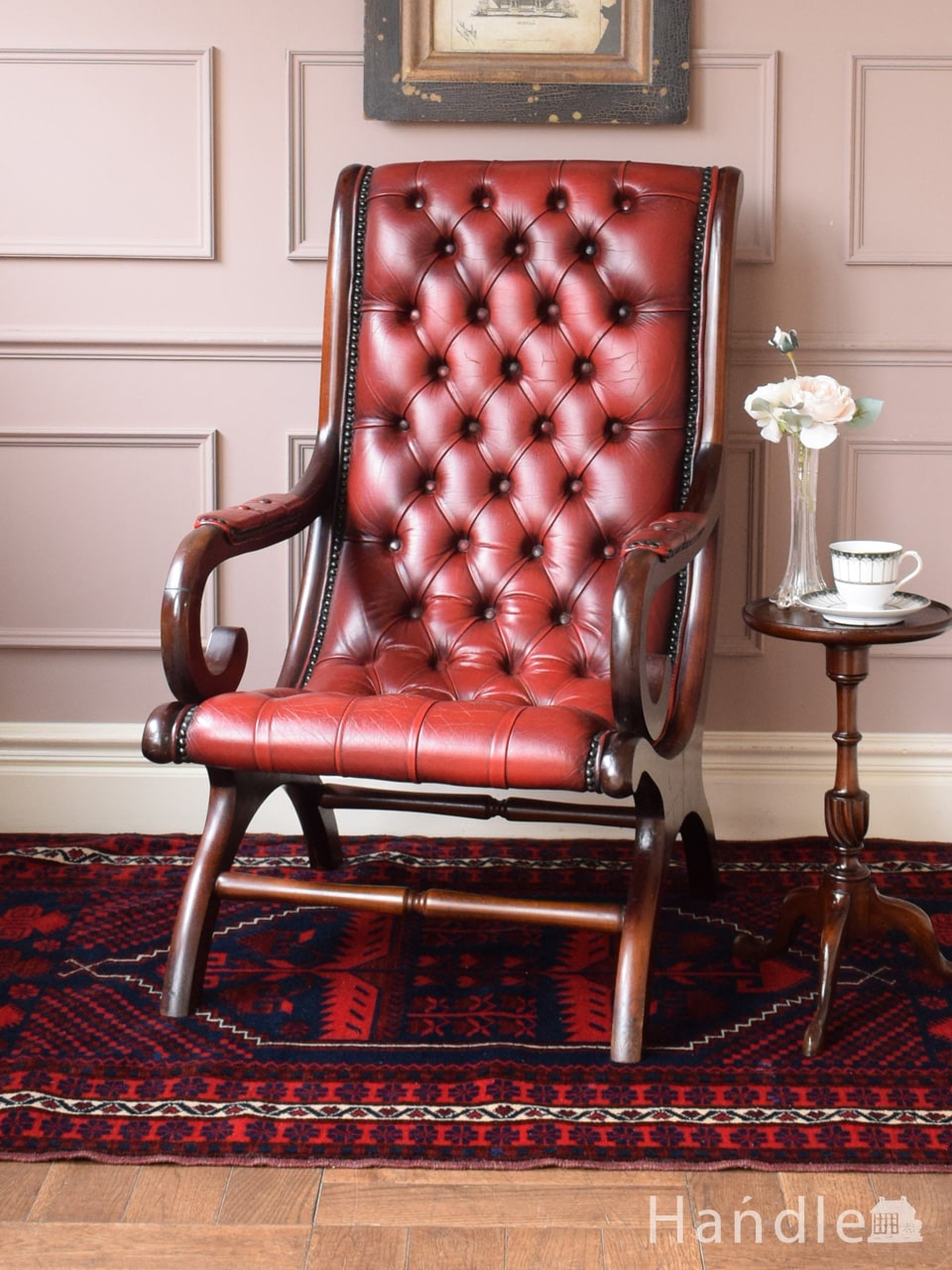 ボタンダウンがカッコいい革張りのパーソナルチェア、チェスター