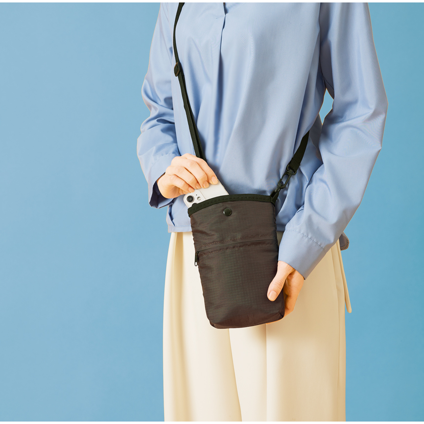 デイタフ・テントクロスポケット付きスマホショルダー（撥水加工