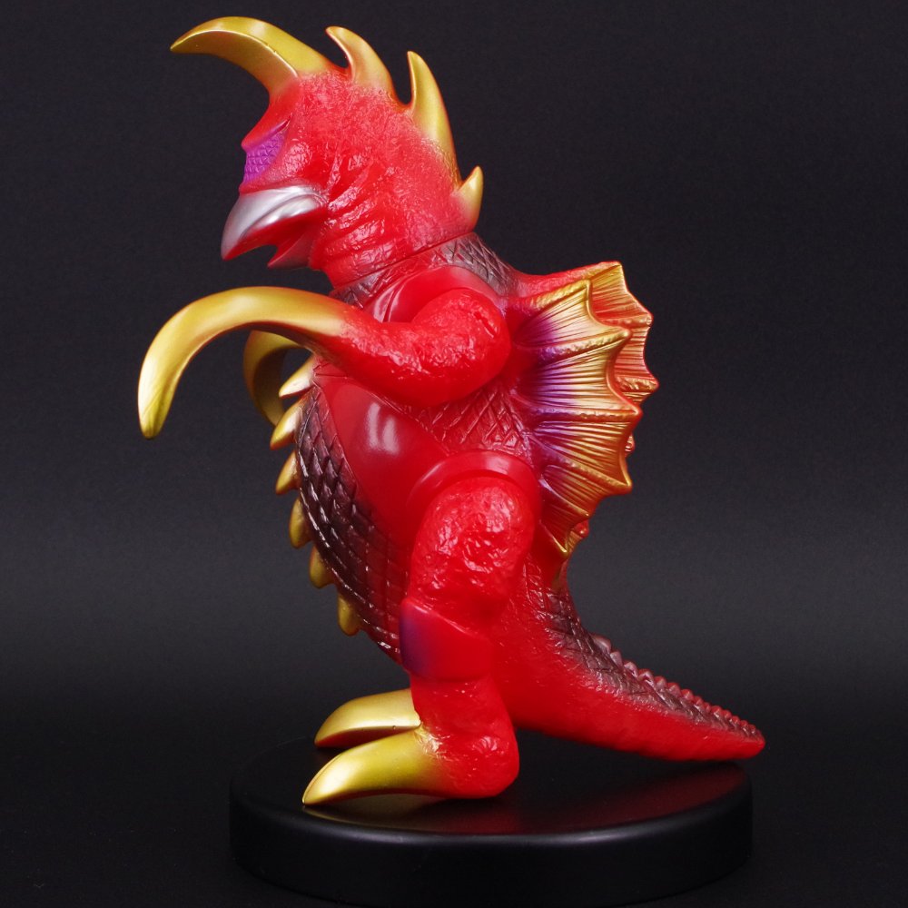 1月24日(金)より受注受付開始】【ブルマァク】ガイガン(レッド)が登場