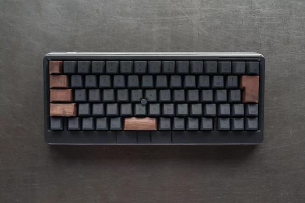 松葉製作所が手掛ける「木製キートップセット for HHKB Studio」新発売