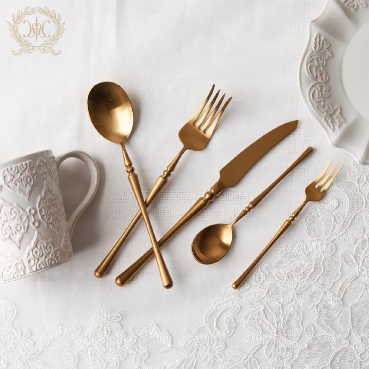 ゴールドデザートフォーク｜輸入食器・雑貨の通販 ハルモニア web